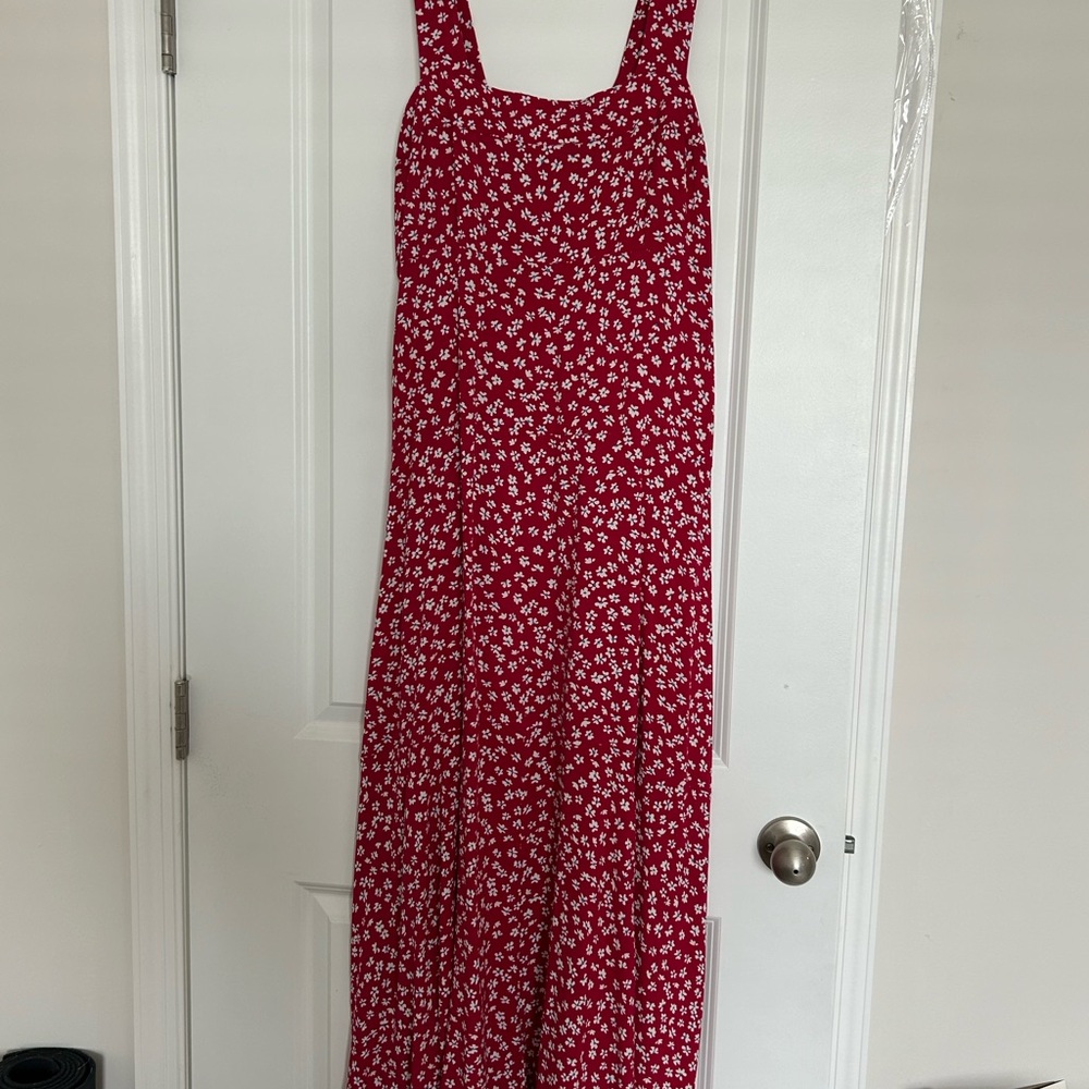 Vince Camuto Red and White Floral Dress